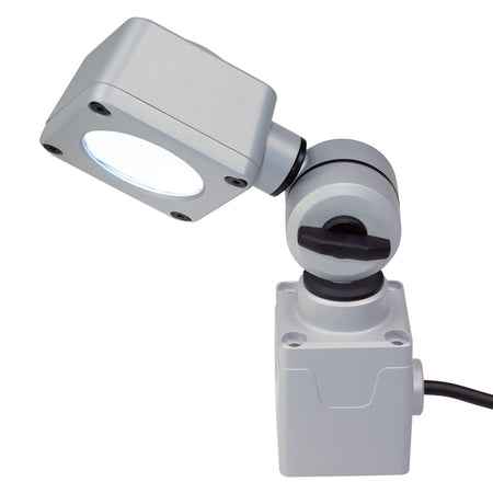 Kompakt maskinlampe med spot og "Joint-Head" er ideal hvor der kan opstå sprøjt fra kølevæsker, kapslingen er nemlig hele IP67. Forsynes med 230Vac, CENALED SPOT AC (121012-13) - shop.cncmidt.dk